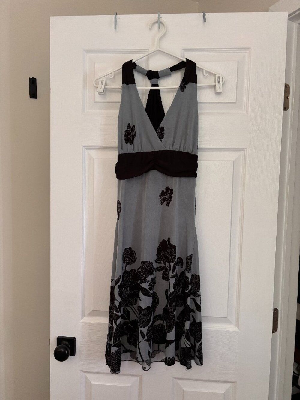 Vintage Y2K Grey & Black Halter Midi Dress | Open Back Floral Dress (Size Small)